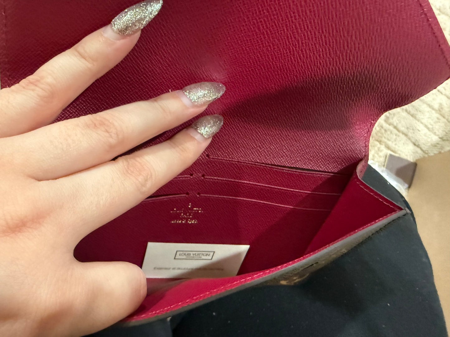 Pre-Owned Louis Vuitton Sarah Wallet NM Monogram Canvas