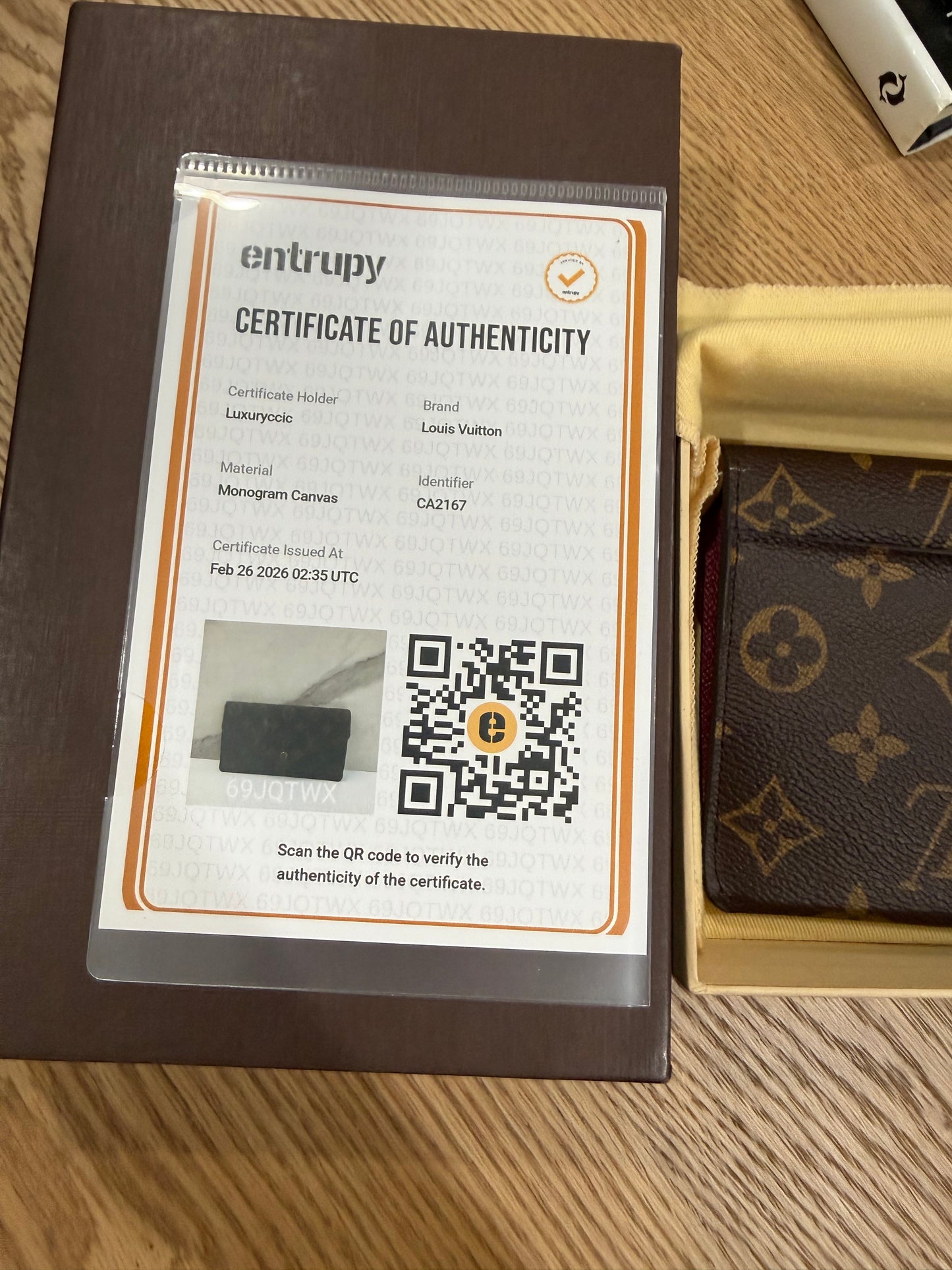 Pre-Owned Louis Vuitton Sarah Wallet NM Monogram Canvas